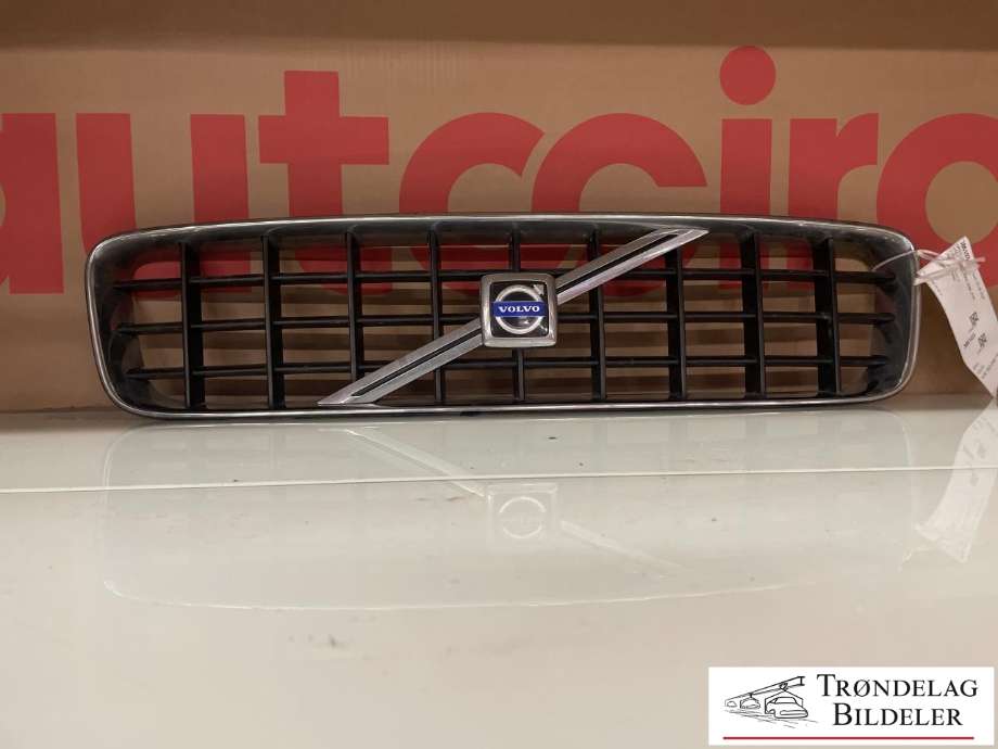 Grill til Volvo XC90, 2002-2006 (Type I, Fase 1) (8620641)