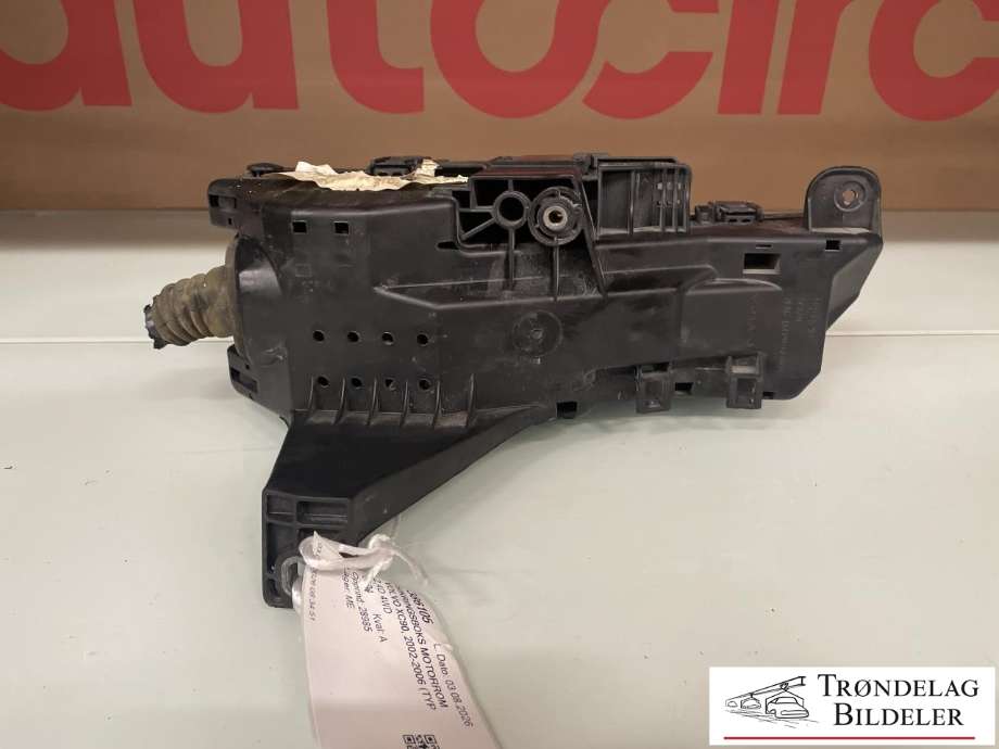 Sikringsboks motorrom til Volvo XC90, 2002-2006 (Type I, Fase 1) (8637669)