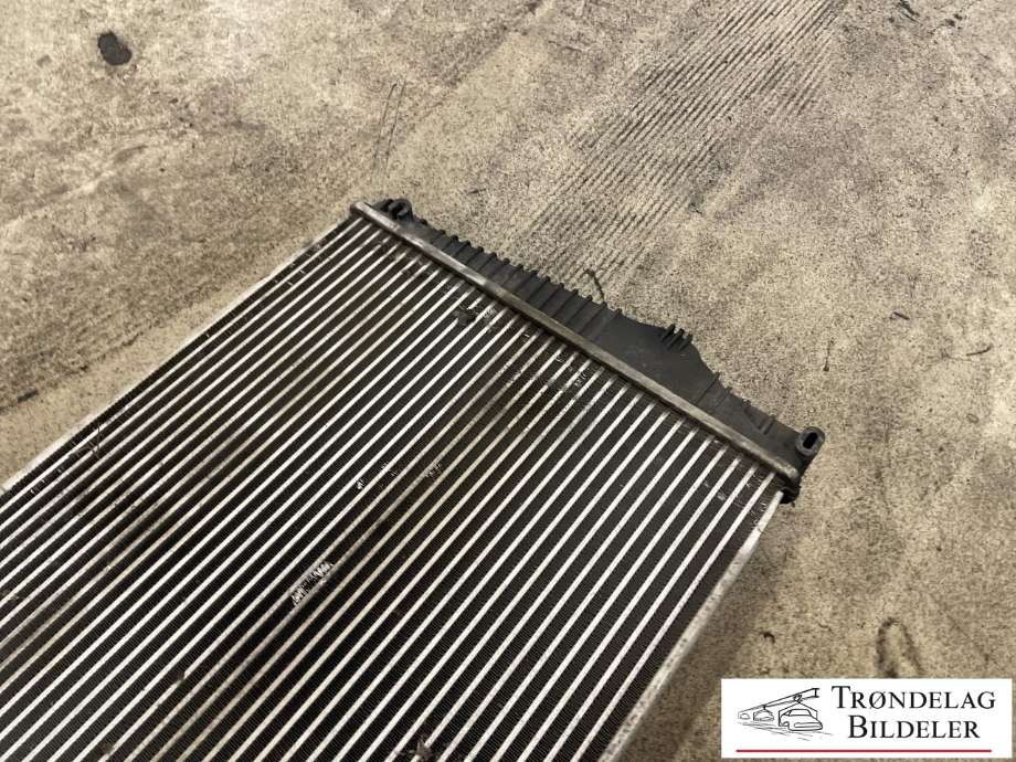 Intercooler til Volvo XC90 2002-2006 (Type I, Fase 1)  (31274553|)