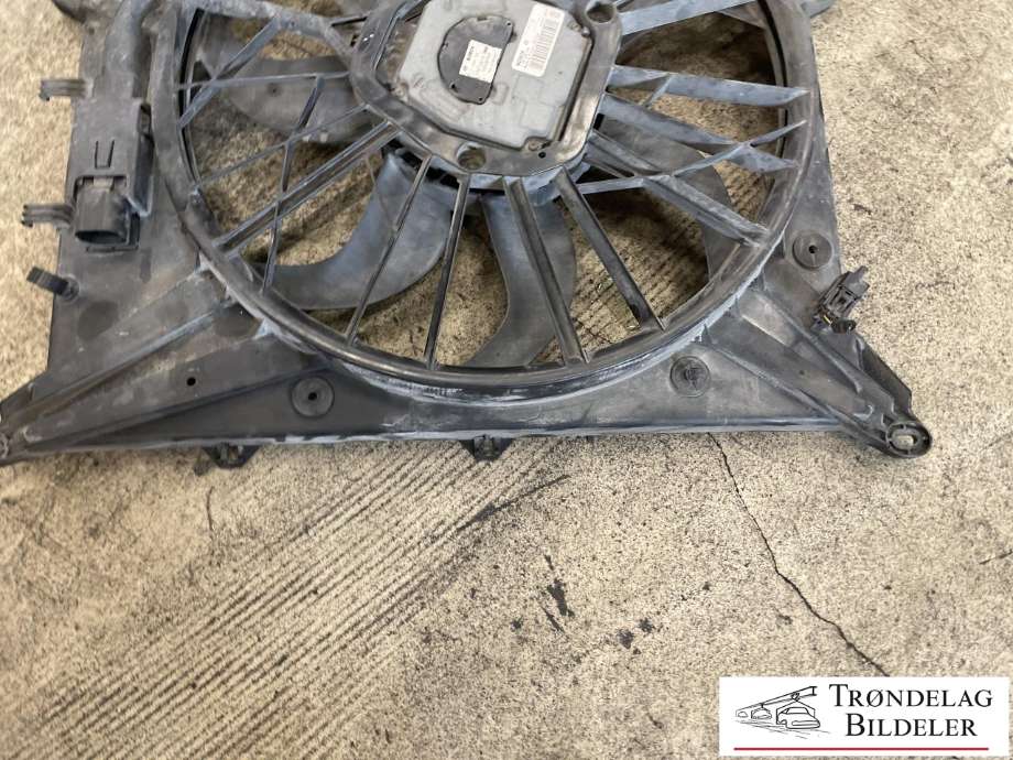 Kjølevifte elektrisk til Volvo XC90 2002-2006 (Type I, Fase 1)  (31368075|30680005|)