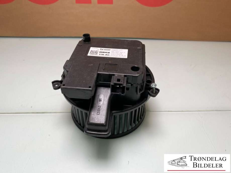 Varmeapparat motor til Audi e-tron 2018-->> (BROSE/MAHLE|4M1 820 021 B|4M1 820 021 C|)