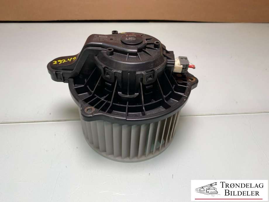 Varmeapparat motor til Tesla Model S 2013-2016 (Fase 1) (BOSCH|6007600|F00S3B2441|)
