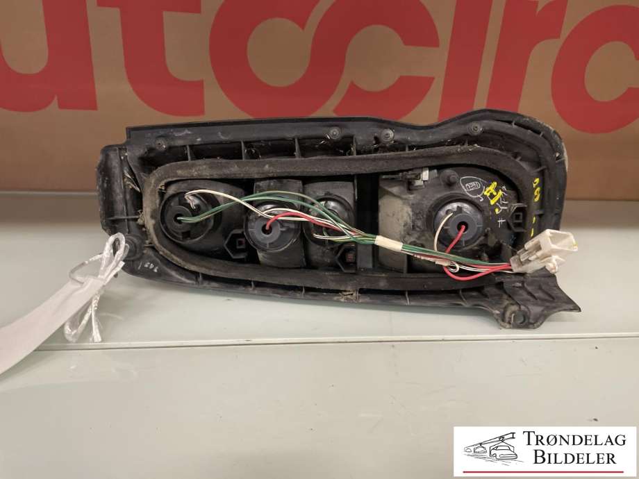 Baklykt høyre til Toyota Hiace 1996-2001 (Fase 1) (8155126130|)