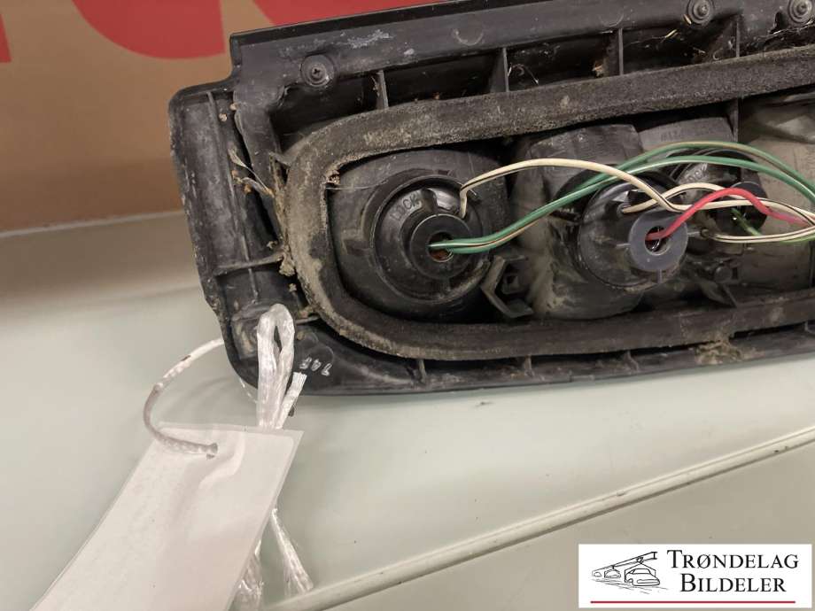 Baklykt høyre til Toyota Hiace 1996-2001 (Fase 1) (8155126130|)