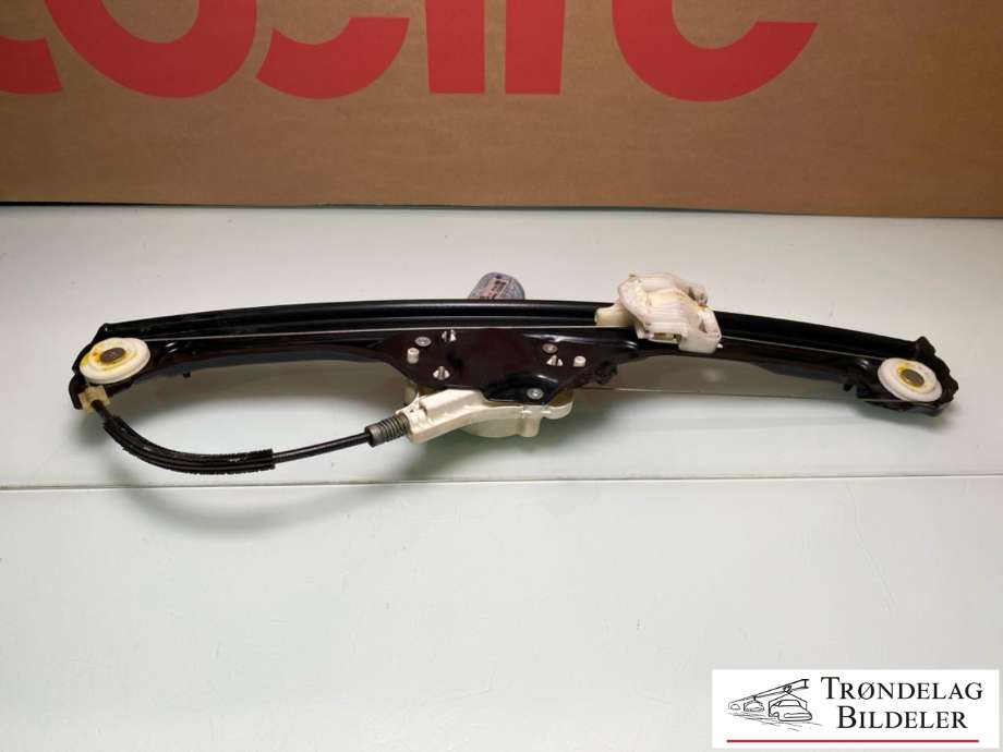 Ruteheis høyre bak til BMW X5 2007-2013 (E70) (E70) (51 35 7 166 382|67 62 7 267 692|)