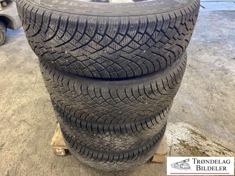 Hjulsett aluminium vinter til Honda CR-V 2007-2012 (Type III) (NOKIA HAKKAAPELIITA|225/65-R17 106R/ET50|MØNSTERDYBDE 8MM|PROD 33/24)