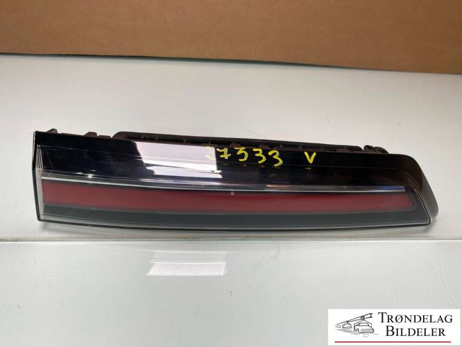 Baklykt venstre indre til Opel Mokka E 2020-->> (Type II) (HELLA|9833944580|)