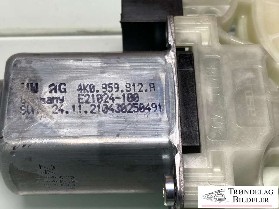 Ruteheis, kun motor, høyre foran til VW ID.4 2020-->>  (4K0959812A|)