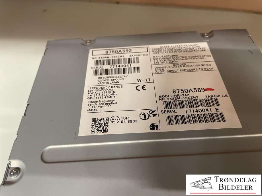 Bilstereo til Mitsubishi Outlander 2015-->> (Type III, Fase 2)  (8750A592|)