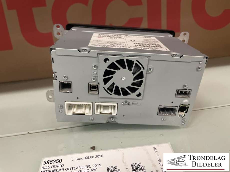 Bilstereo til Mitsubishi Outlander 2015-->> (Type III, Fase 2)  (8750A592|)