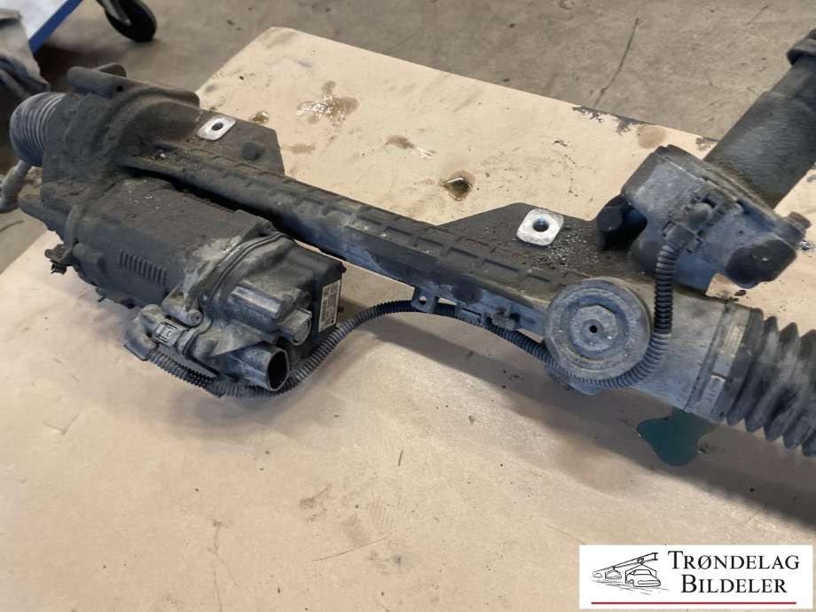 Tannstang elektrisk til BMW 3-Serie 2005-2011 (E90/E91/E92/E93) (E90/E91/E92/E93) (32 10 6 870 445|)