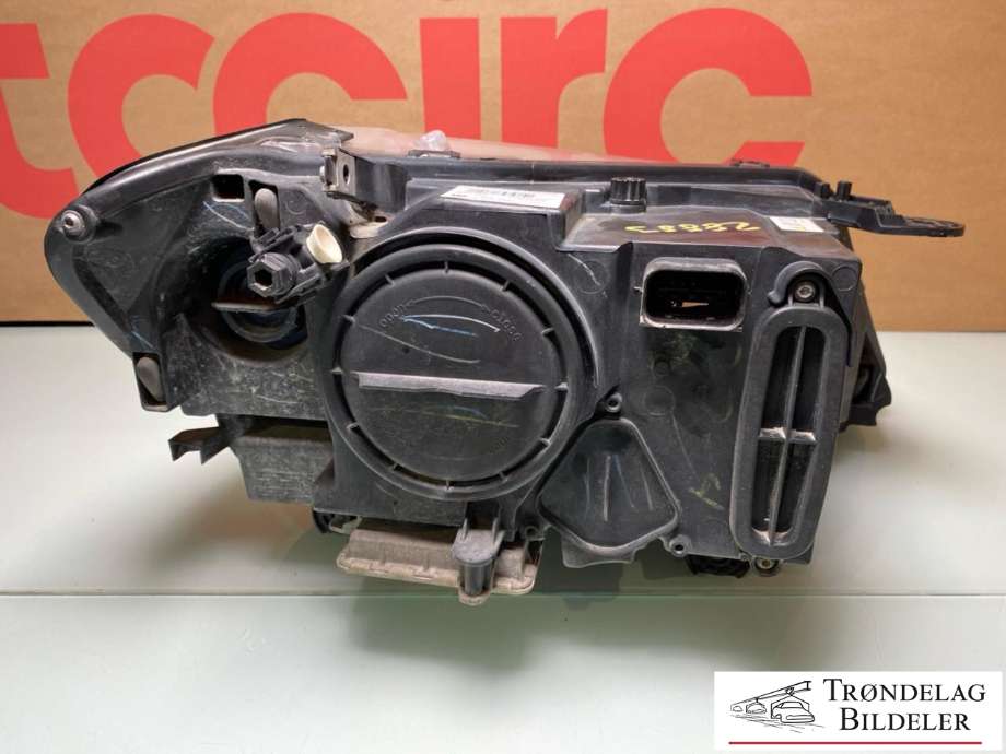 Frontlykt venstre xenon til BMW X3 2010-2017 (F25) (F25) (AL|63 11 7 276 991|63 11 7 356 250|63117217293)