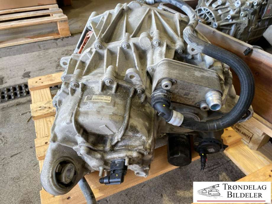 Motor elbil foran til Tesla Model Y 2024-->> (Type II)  (1120960-DE-K|)