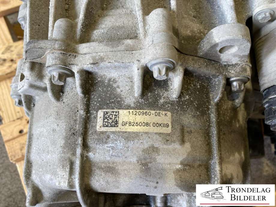 Motor elbil foran til Tesla Model Y 2024-->> (Type II)  (1120960-DE-K|)