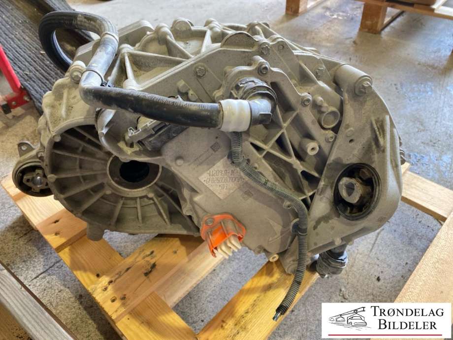 Motor elbil foran til Tesla Model Y 2024-->> (Type II)  (1120960-DE-K|)