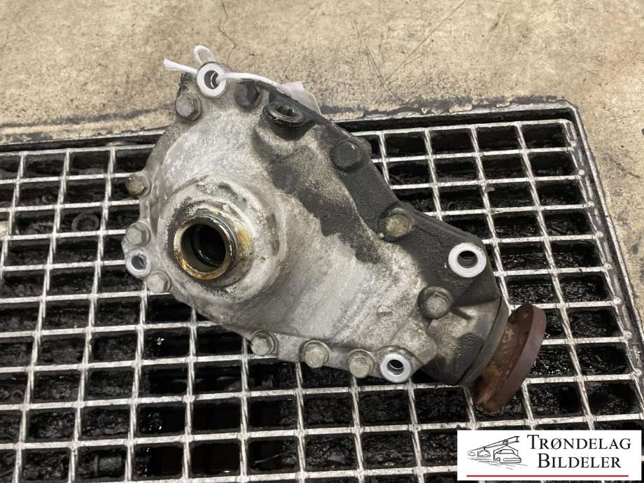 Kardang klokke foran til BMW X3 2010-2017 (F25) (F25) (31 50 7 592 002|31 50 9 455 991|31 50 7 648 881)