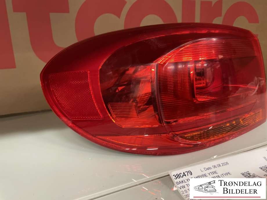 Baklykt høyre ytre til VW Tiguan 2011-2016 (Type I, Fase 2) (5N0 945 096 Q|)