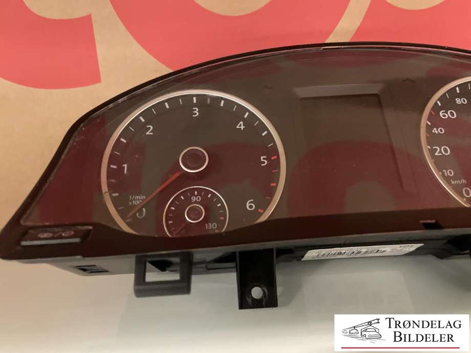 Instrumentpanel til VW Tiguan 2011-2016 (Type I, Fase 2)  (5N0 920 883 C|)