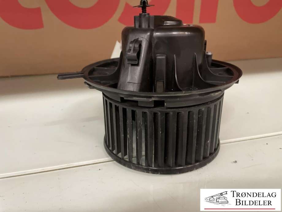 Varmeapparat motor til VW Tiguan 2011-2016 (Type I, Fase 2)  (1K1820015|1K1820015A|1K1820015C|1K1820015D|1K1820015E|1K1820015F|1K1820015G|1K1820015J|1K1820015L|1K1820015P|1K1820015Q|1K1820021|3C1820015AA|3C1820015M|)