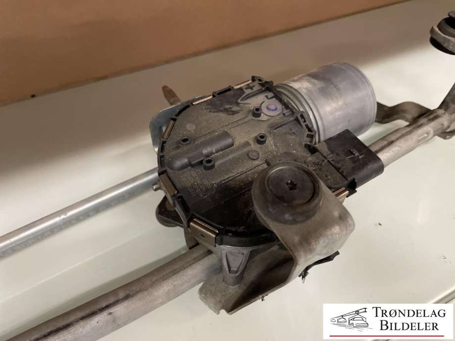 Viskermotor frontrute komplett m/overføring til VW Tiguan 2011-2016 (Type I, Fase 2) (5N1 955 023 D|5N1 955 023 F|)