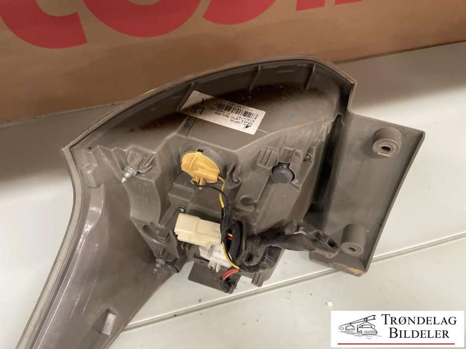 Baklykt venstre til Mitsubishi Outlander 2012-2015 (Type III, Fase 1) (8330A787|)