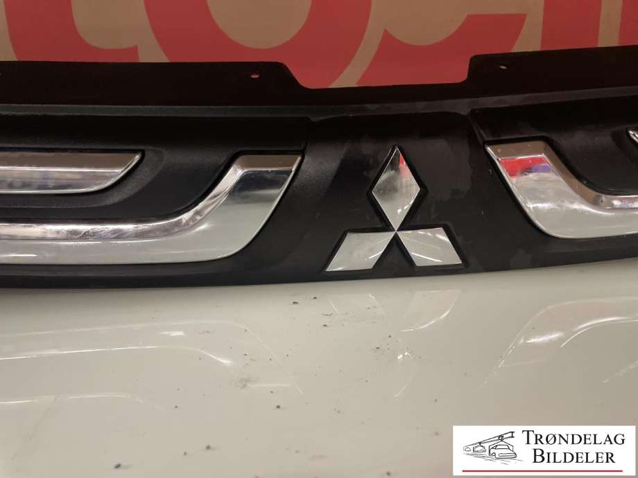 Grill til Mitsubishi Outlander 2012-2015 (Type III, Fase 1)  (7450A743|)