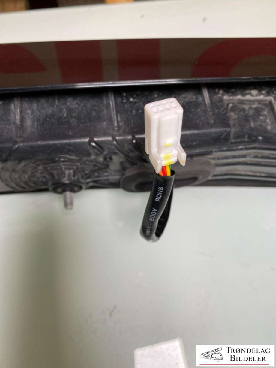 Baklykt midtre til BYD Tang 2020-->> (13252429-00|12707647-00|ST-4107300A|ST-4107300C|)