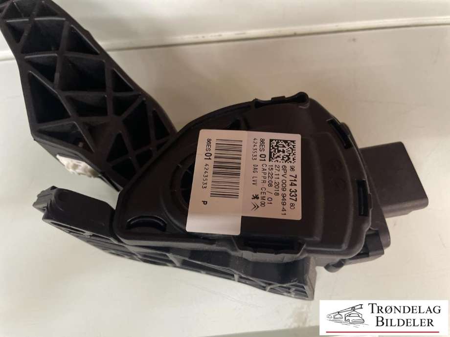 Pedal gass til Peugeot 208 2012-2019 (Type I)  (1601 CW|)