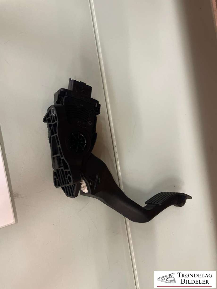Pedal gass til Peugeot 208 2012-2019 (Type I)  (1601 CW|)