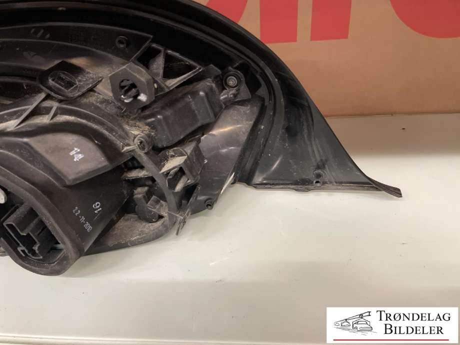Baklykt høyre til Peugeot 208 2012-2019 (Type I)  (98 256 011 80|)