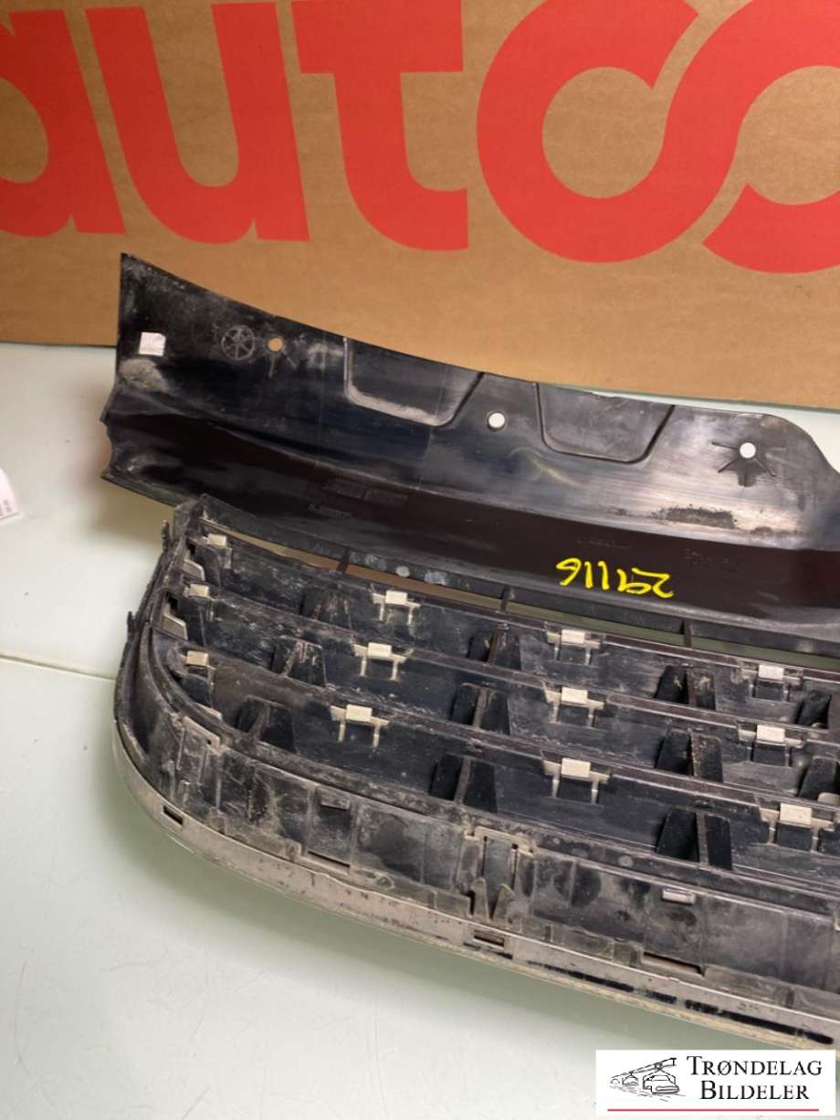 Grill til VW Transporter / Caravelle 2003-2009 (Fase 1) (T5) (T5) (7H5 853 653|)