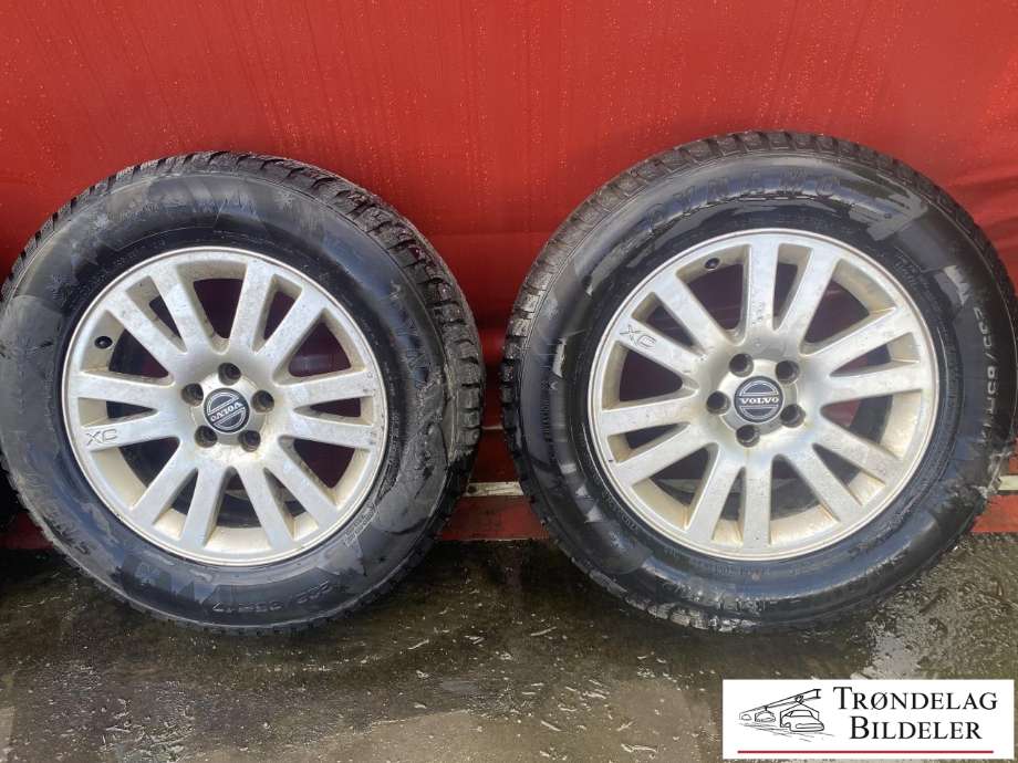 Hjulsett aluminium vinter til Volvo XC90 2002-2006 (Type I, Fase 1) (DYNAMO SNOW - H|235/65-R17 104S/ET49|MØNSTERDYBDE 7MM|PROD 17.24)