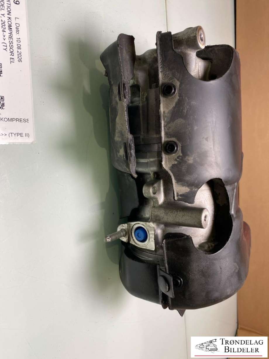 Aircondition kompressor elbil til Tesla Model Y 2024-->> (Type II) (1501256-99-M|1501256-98-M|)