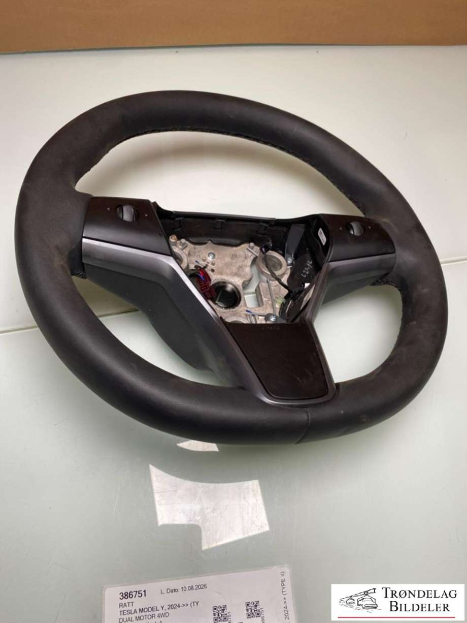 Ratt til Tesla Model Y 2024-->> (Type II) (1626599-HP-E|)