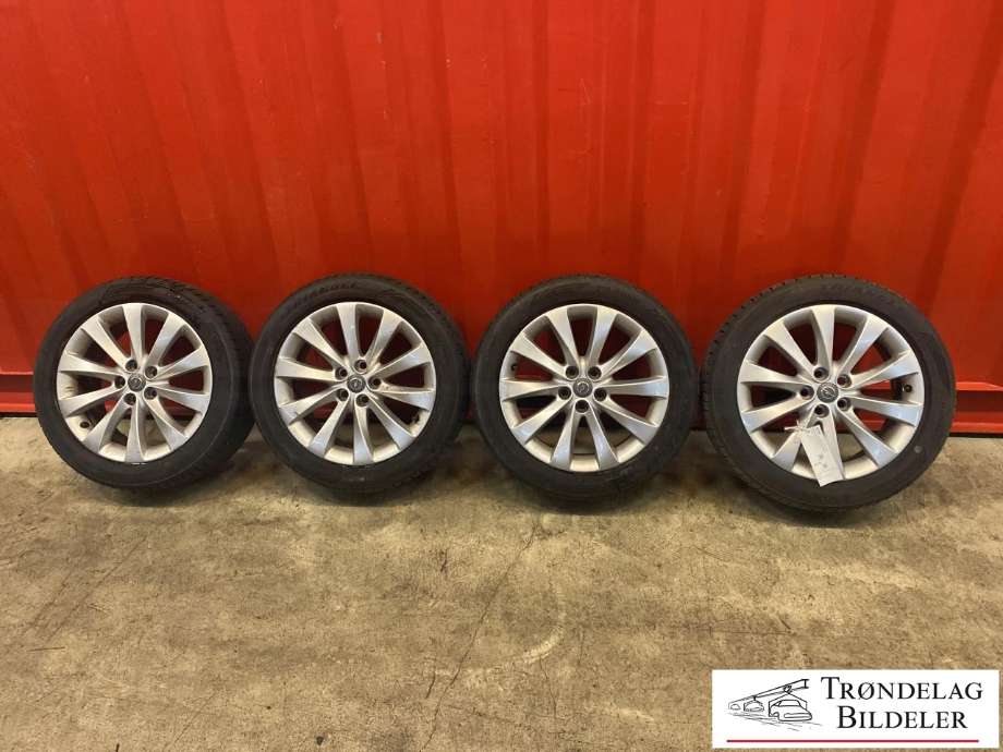 Hjulsett aluminium sommer til Opel Astra J 2010-2015 (TRIANGLE EFFEX SPORT|215/50-R17 95Y/ET42|MØNSTERDYBDE 6MM|PROD 44.24)
