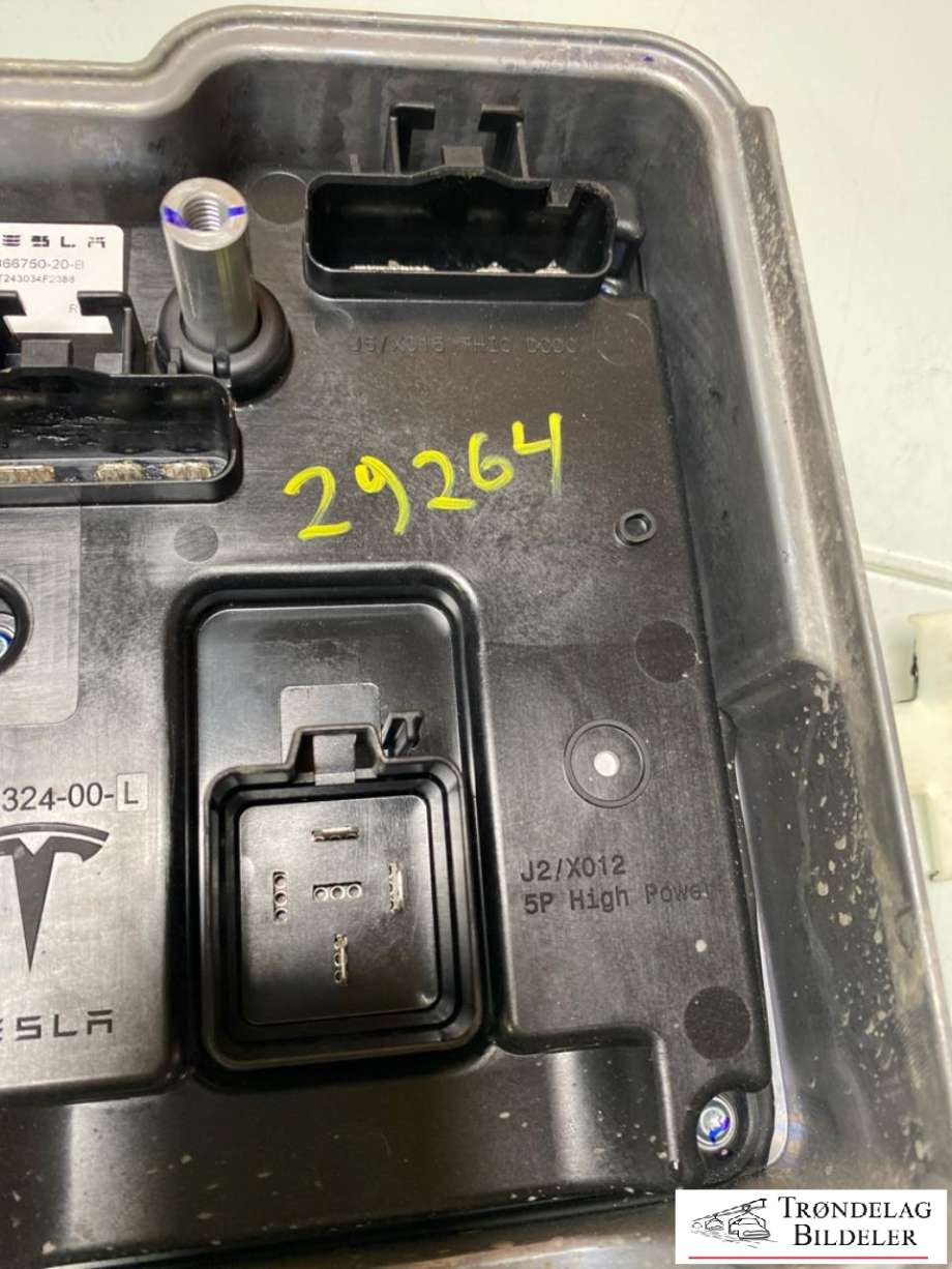 Styreenhet comfort (BCM) til Tesla Model Y 2024-->> (Type II)  (1866750-20-B|)