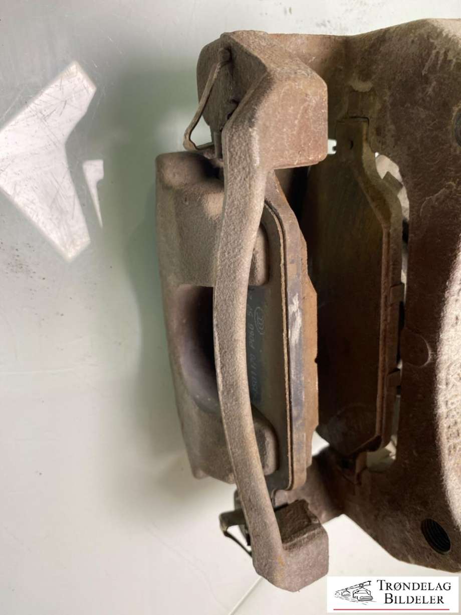 Bremsecaliper høyre foran til BYD Atto 2022-->>  (13844713-00|SC2EM-3501220|13844715-00|SC2EM-3501620|)