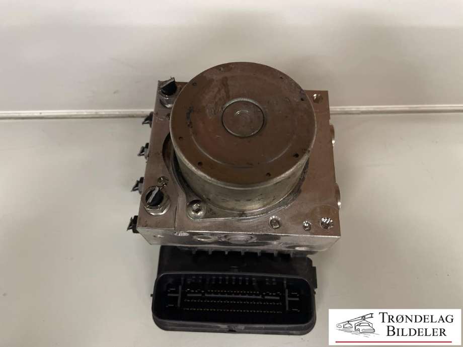 ABS sentral til Suzuki Across 2020-->> (T4405-042J7-000|4405-042J7|)