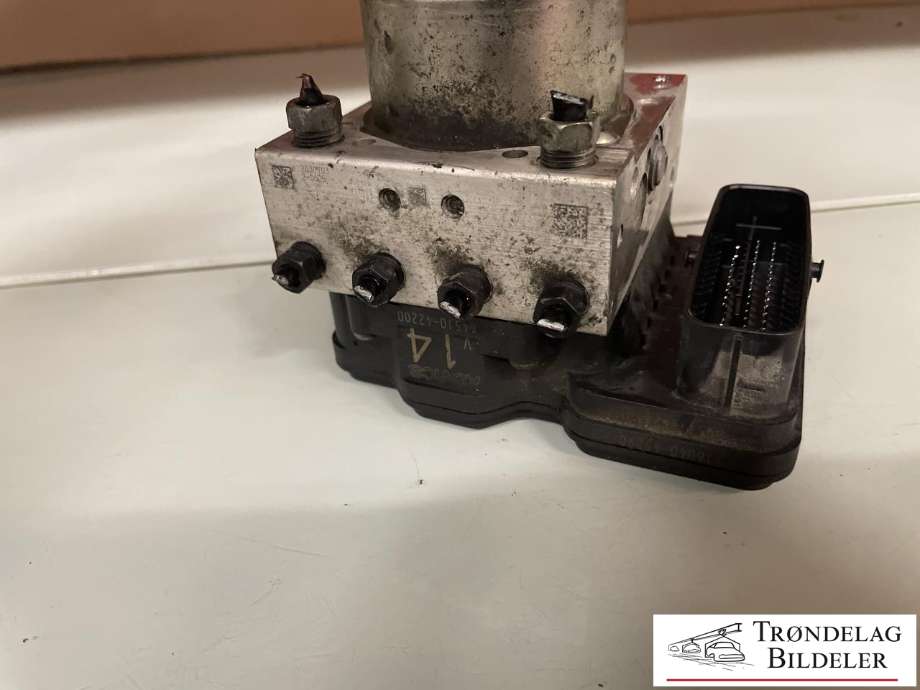 ABS sentral til Suzuki Across 2020-->> (T4405-042J7-000|4405-042J7|)