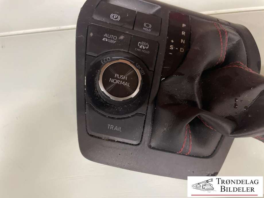 Bryter elektrisk håndbrekk/parkbrems til Suzuki Across 2020-->> (T8401-04222-000|8401-04222|)