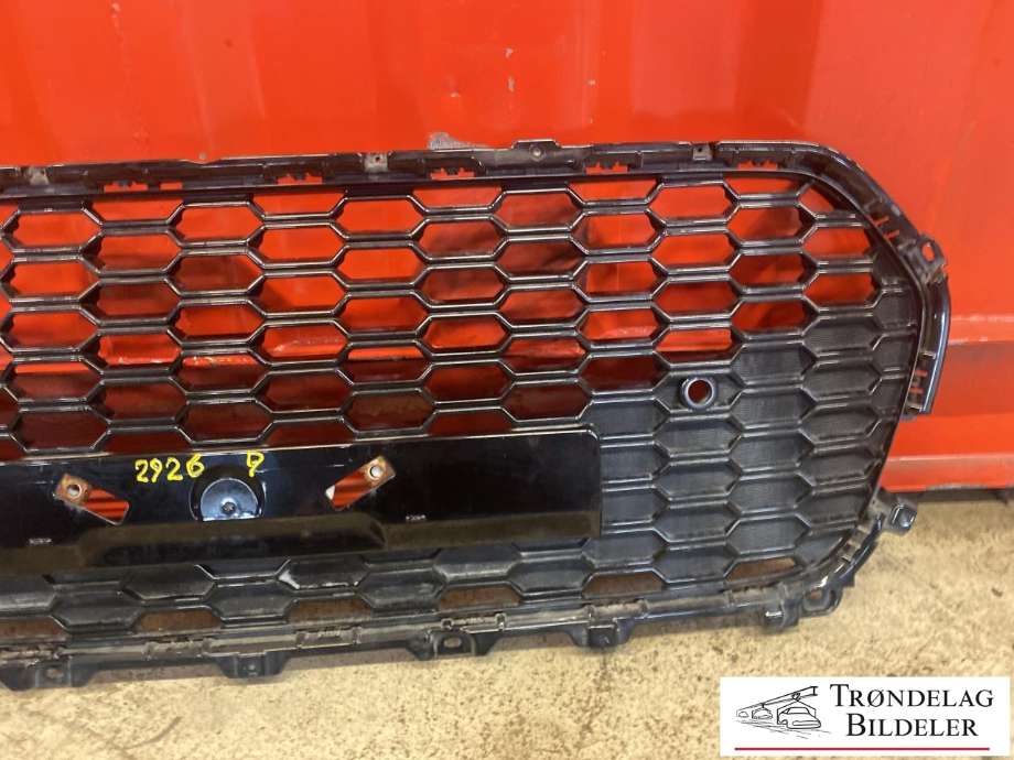 Grill midt til Suzuki Across 2020-->> (T5311-24231-000|)