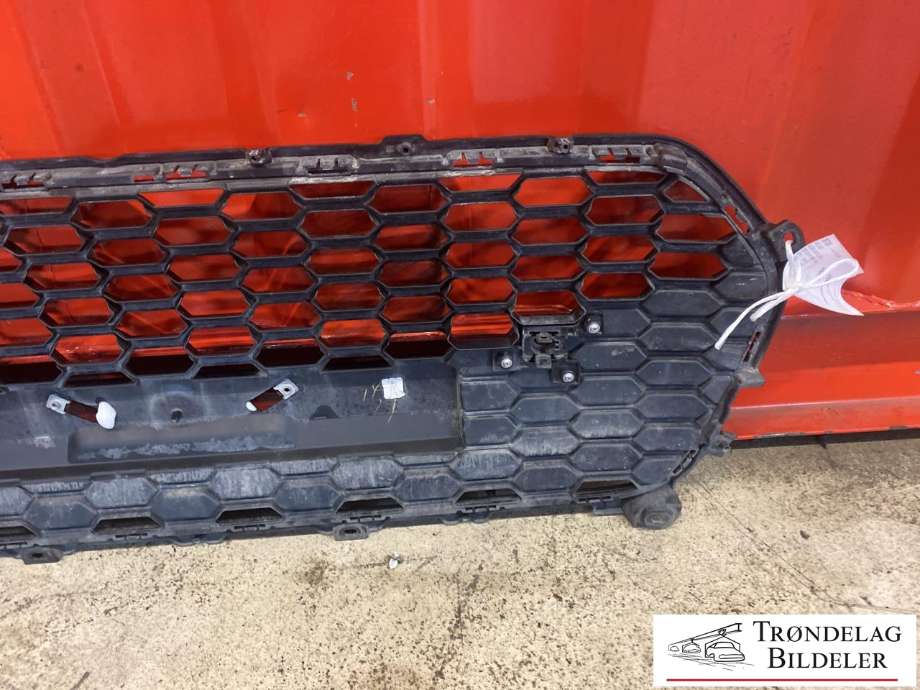 Grill midt til Suzuki Across 2020-->> (T5311-24231-000|)