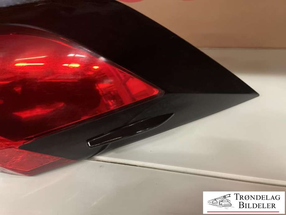 Baklykt høyre ytre til Suzuki Across 2020-->>  (T8155-14223-000|)