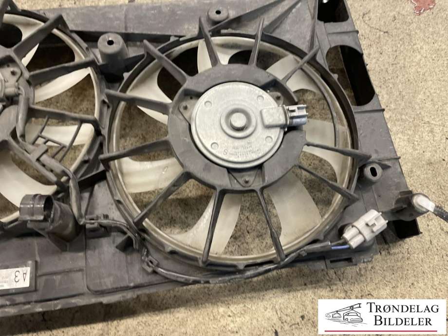 Kjølevifte elektrisk til Toyota Auris 2015-2019 (Type II, Fase 2)  (16711-0T090|16363-0T090|16363-0T080|16361-0T120|16361-0T110)