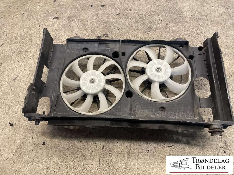 Kjølevifte elektrisk til Toyota Auris 2015-2019 (Type II, Fase 2)  (16711-0T090|16363-0T090|16363-0T080|16361-0T120|16361-0T110)