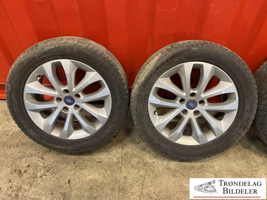 Hjulsett aluminium sommer til Ford Kuga 2008-2012 (Type I)  (GOODYEAR EFFICIENT GRIP|235/55-R17 99H/ET52.5|MØNSTERDYBDE 4MM|PROD 03.20)