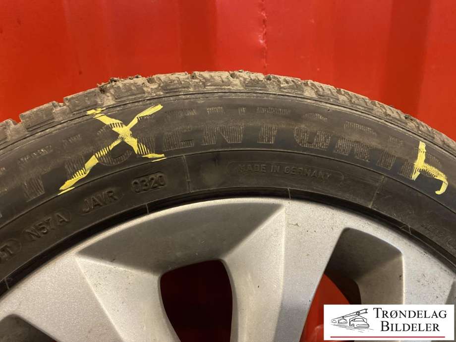 Hjulsett aluminium sommer til Ford Kuga 2008-2012 (Type I)  (GOODYEAR EFFICIENT GRIP|235/55-R17 99H/ET52.5|MØNSTERDYBDE 4MM|PROD 03.20)