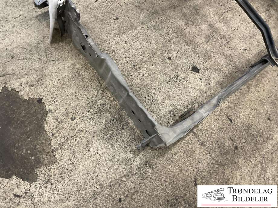 Frontplate til Toyota Auris 2015-2019 (Type II, Fase 2)  (5320102904|)