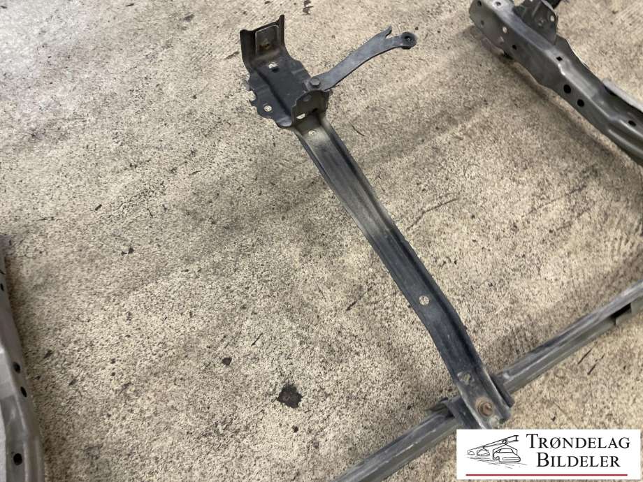 Frontplate til Toyota Auris 2015-2019 (Type II, Fase 2)  (5320102904|)