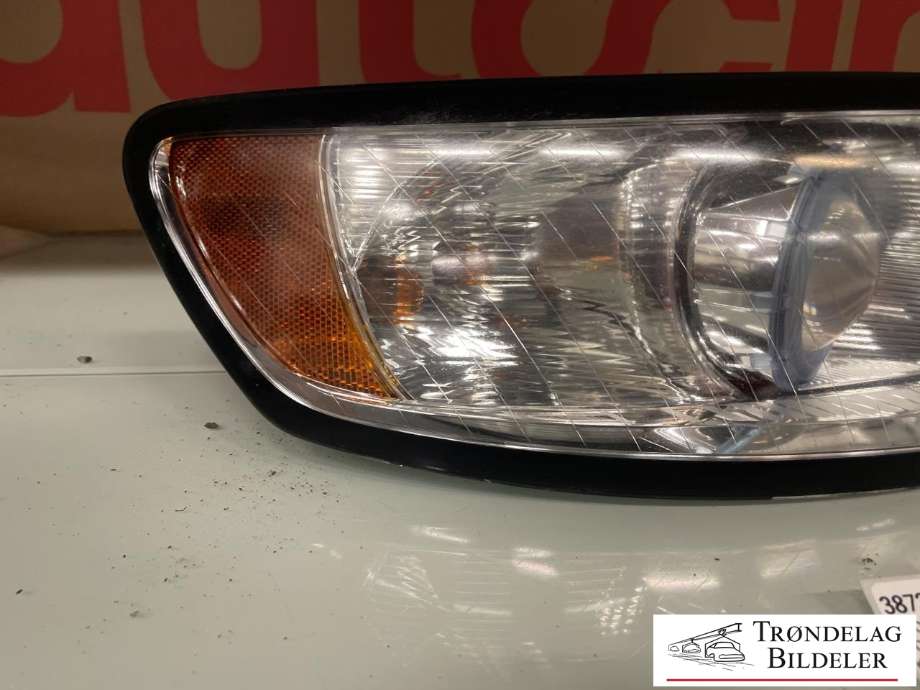 Frontlykt høyre xenon til Volvo V50 2007-2012 (Fase 2)  (32206140|)